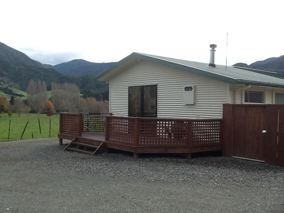 River Terrace Cottage Motueka Exterior photo